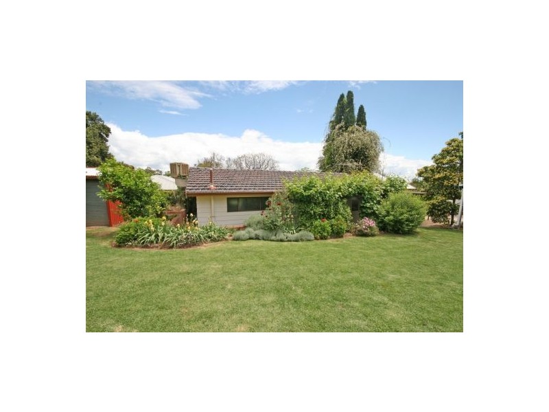 111 Fitzroy Street, Tamworth NSW 2340