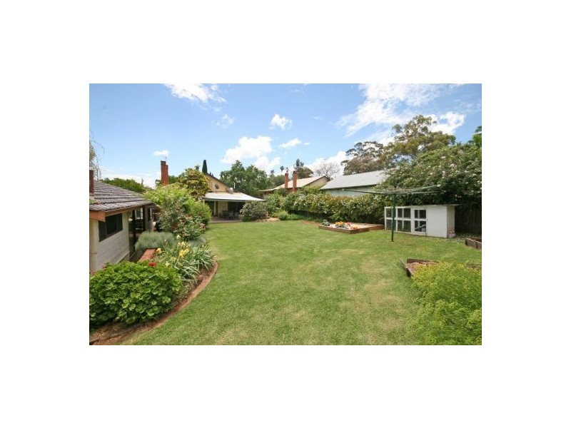 111 Fitzroy Street, Tamworth NSW 2340