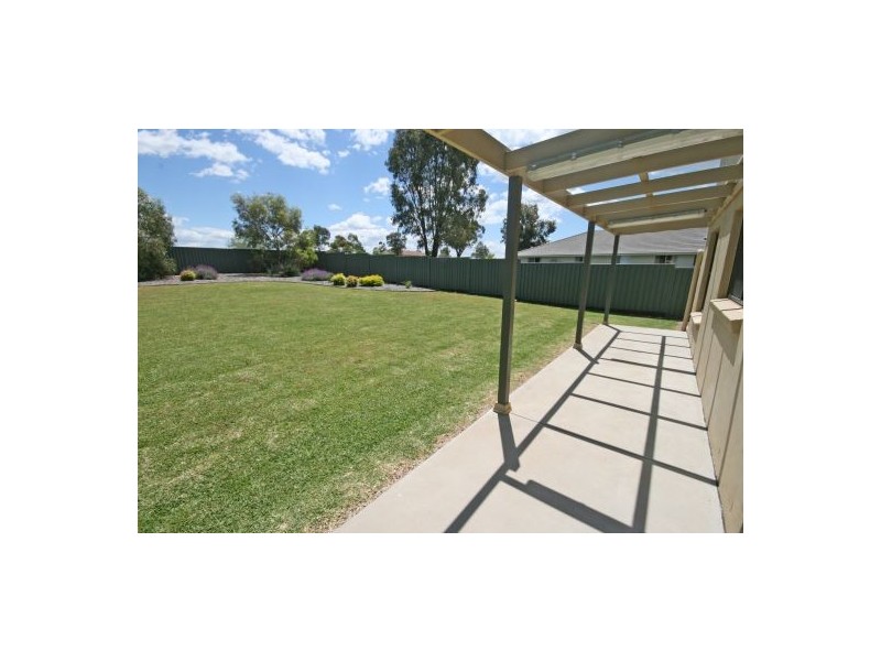 54 The Heights, Tamworth NSW 2340