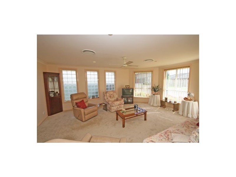 83 The Heights, Tamworth NSW 2340