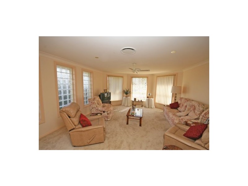 83 The Heights, Tamworth NSW 2340