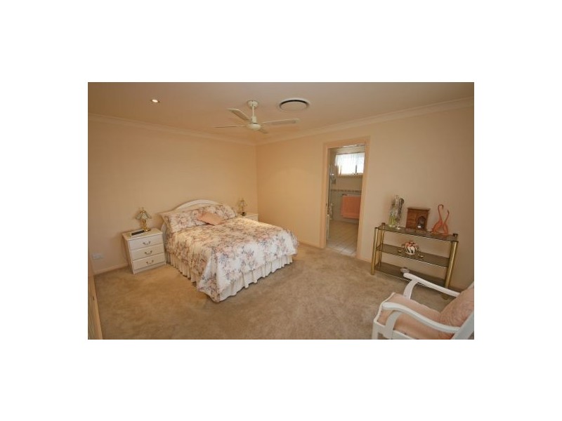 83 The Heights, Tamworth NSW 2340