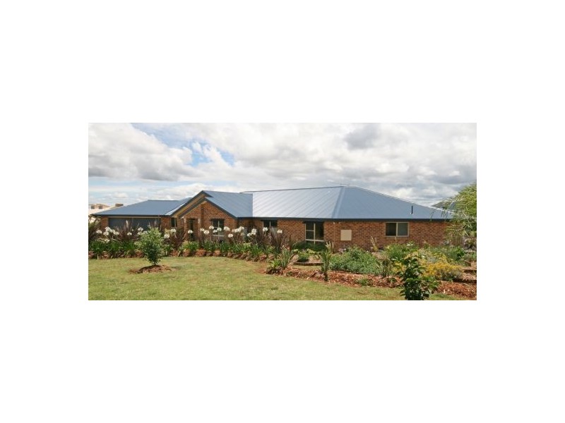 18 Browns Lane, Tamworth NSW 2340