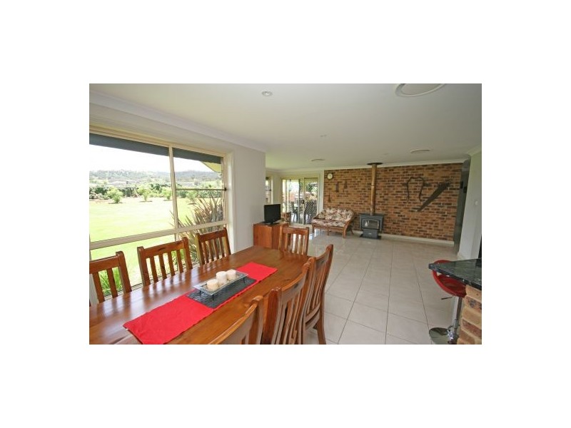 18 Browns Lane, Tamworth NSW 2340