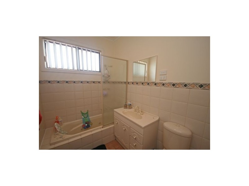 19 Edgeroy Street, Tamworth NSW 2340