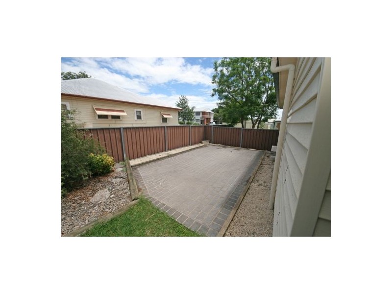 19 Edgeroy Street, Tamworth NSW 2340