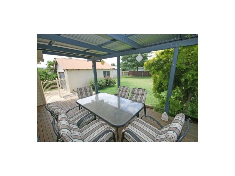 19 Edgeroy Street, Tamworth NSW 2340