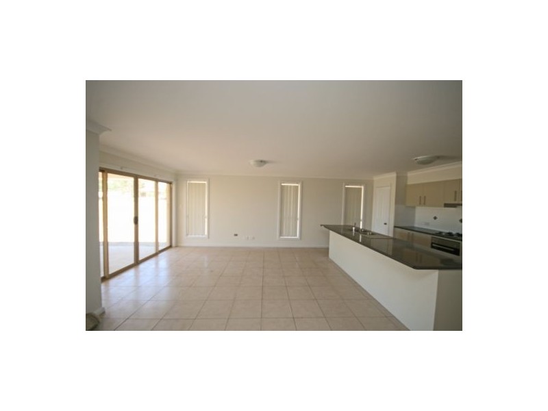 21 Spains Lane, Tamworth NSW 2340