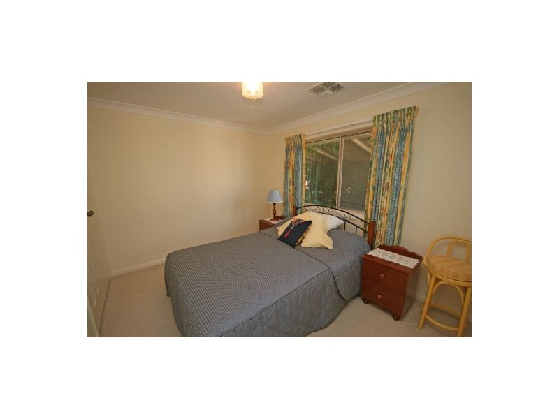 12 The Retreat, Tamworth NSW 2340