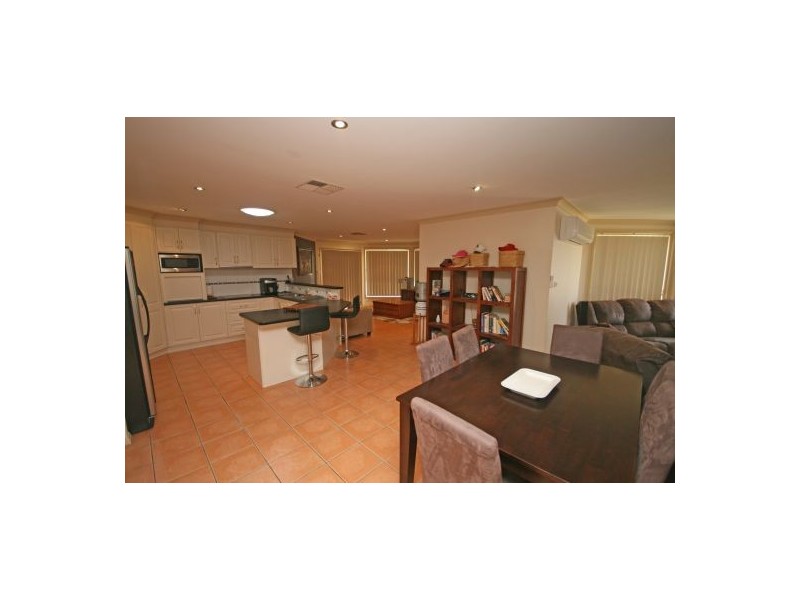 47 Warwick Road, Tamworth NSW 2340