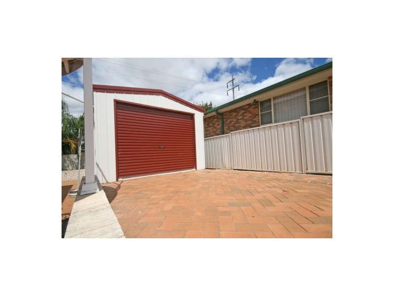 18 Glen Alpha Close, Tamworth NSW 2340