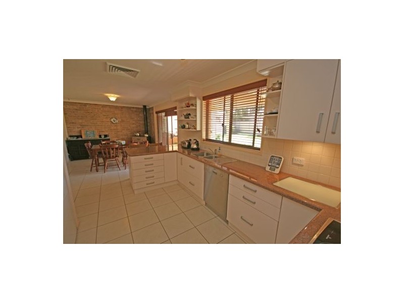 19 Camira Crescent, Tamworth NSW 2340