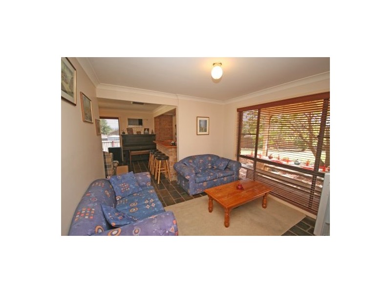 19 Camira Crescent, Tamworth NSW 2340