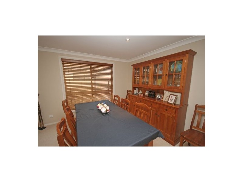 11 Merrinee Place, Tamworth NSW 2340