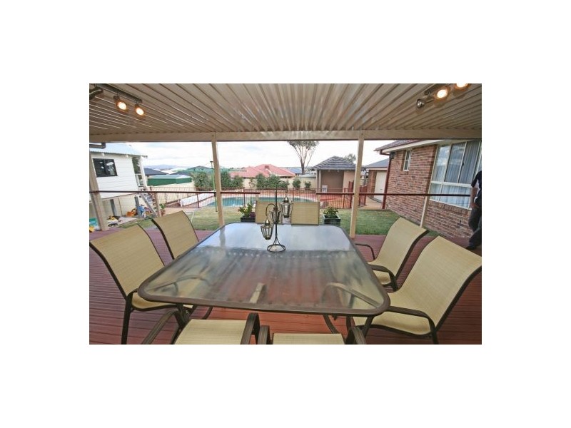 11 Merrinee Place, Tamworth NSW 2340