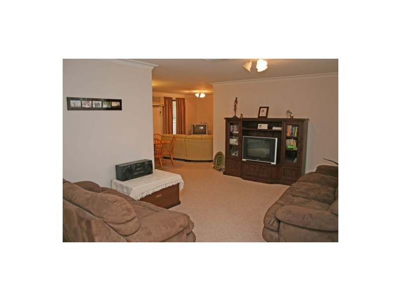 2/78 Harrier Parade, Tamworth NSW 2340