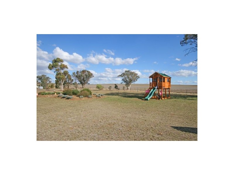 3 Cameron Avenue, Tamworth NSW 2340