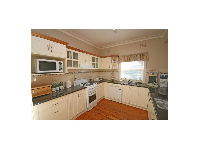 130 Fitzroy Street, Tamworth NSW 2340