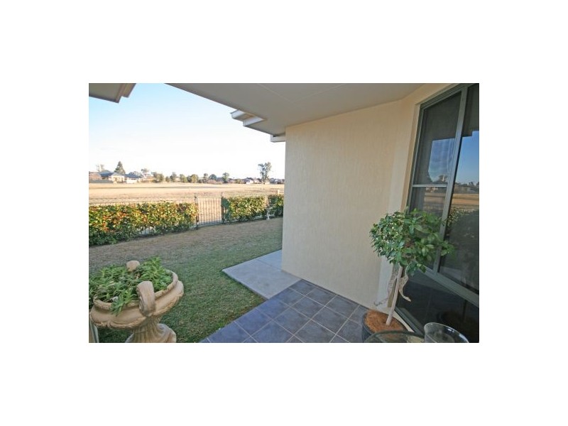 41 The Retreat, Tamworth NSW 2340