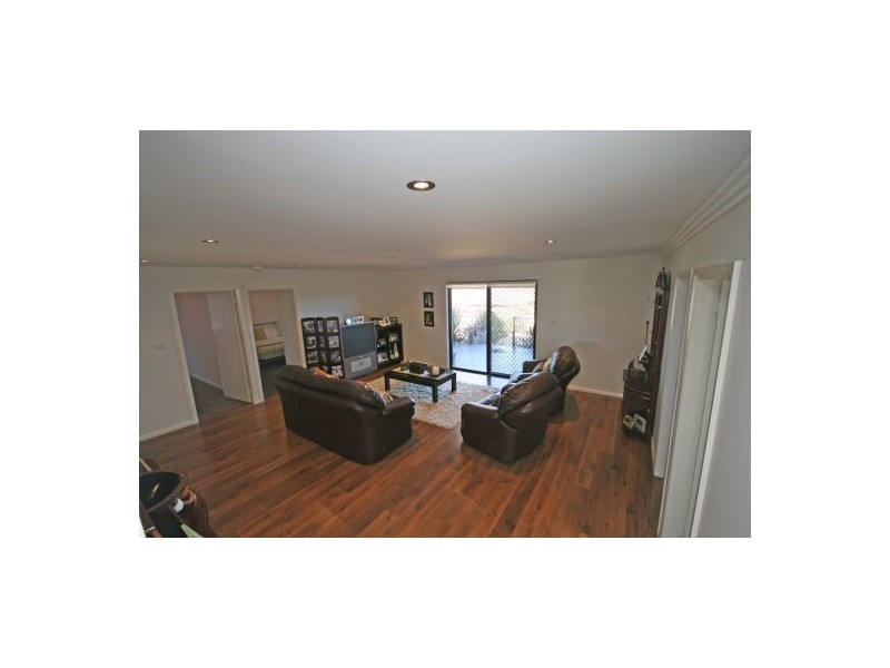 14 Ventnor Drive, Tamworth NSW 2340