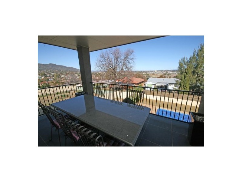 14 Ventnor Drive, Tamworth NSW 2340