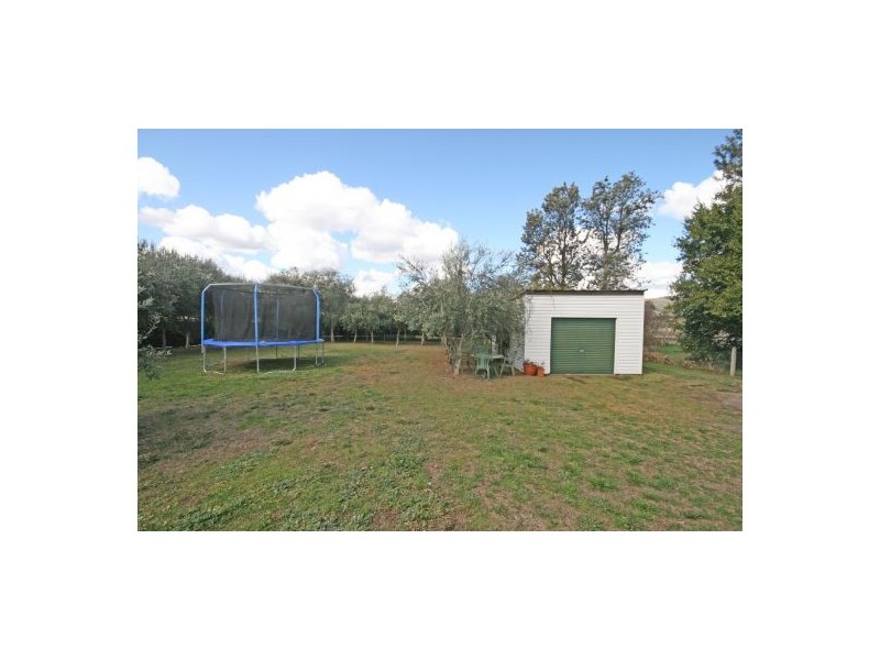 3 Denman Avenue, Kootingal NSW 2352