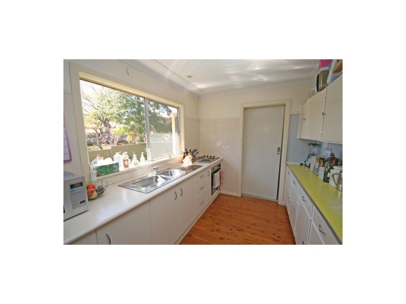 4a Upper Street, Tamworth NSW 2340