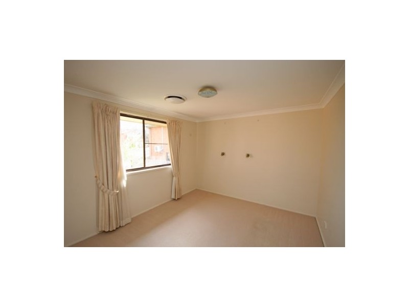 81 Yarmouth Parade, Tamworth NSW 2340