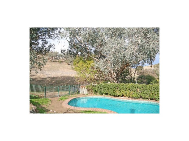 81 Yarmouth Parade, Tamworth NSW 2340