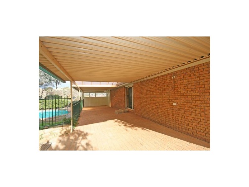 81 Yarmouth Parade, Tamworth NSW 2340