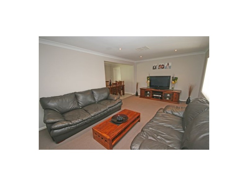 10 Murrawai Street, Tamworth NSW 2340