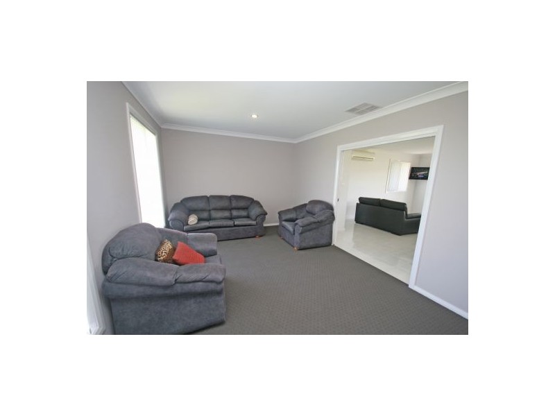 30 Sequoia Drive, Tamworth NSW 2340