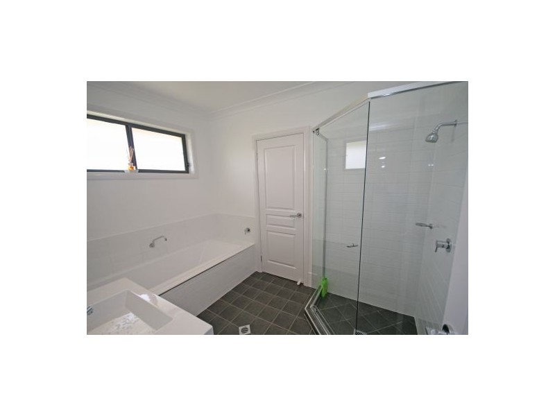 30 Sequoia Drive, Tamworth NSW 2340