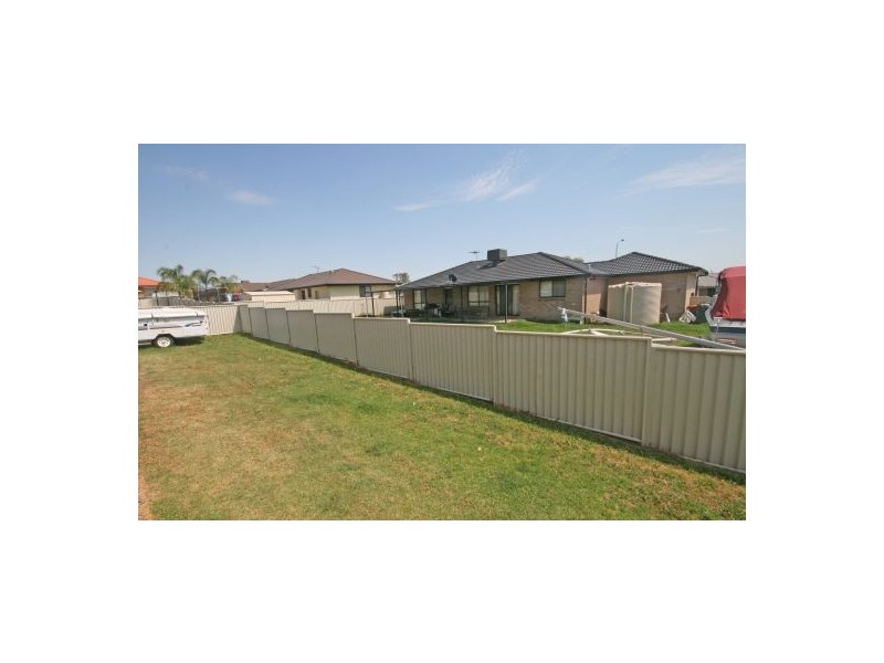 6 Stanley Close, Tamworth NSW 2340