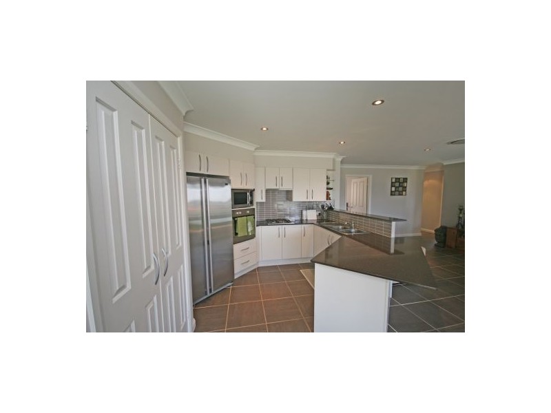 37 Panorama Road, Tamworth NSW 2340