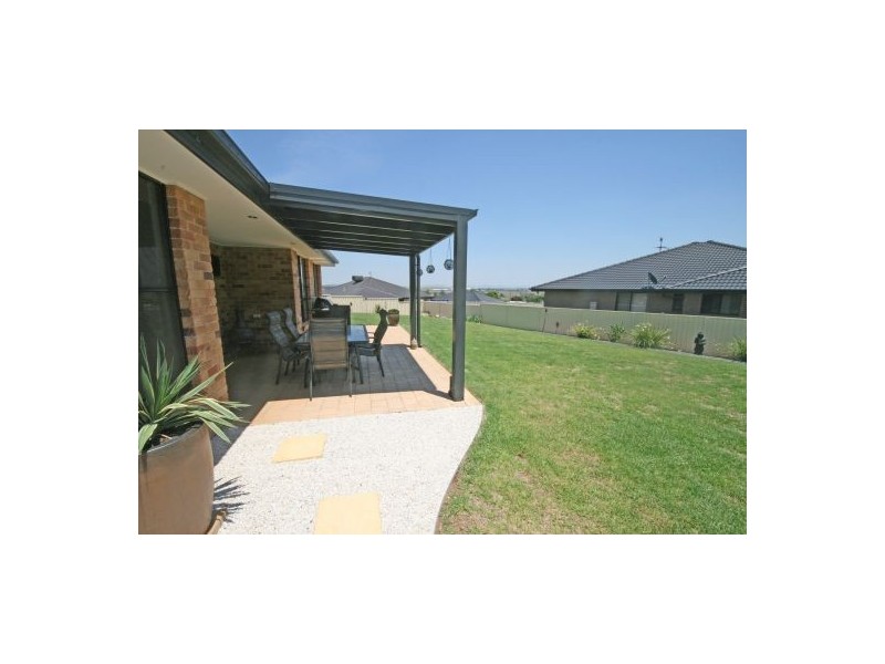 37 Panorama Road, Tamworth NSW 2340