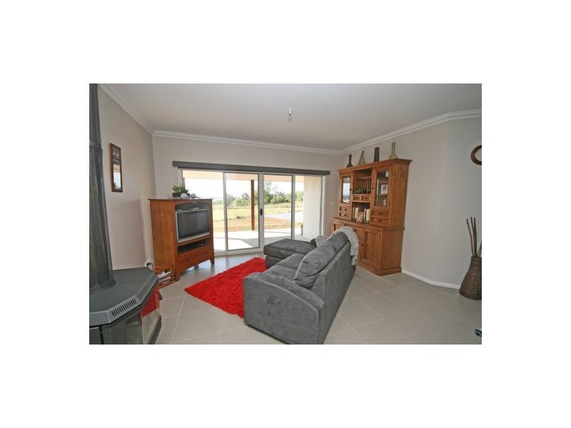 20 Daintree Circuit, Tamworth NSW 2340