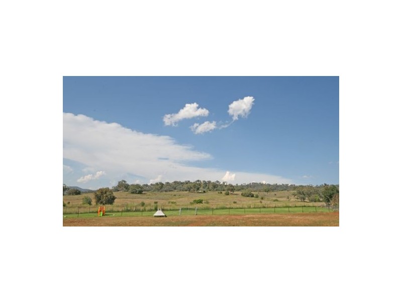 20 Daintree Circuit, Tamworth NSW 2340