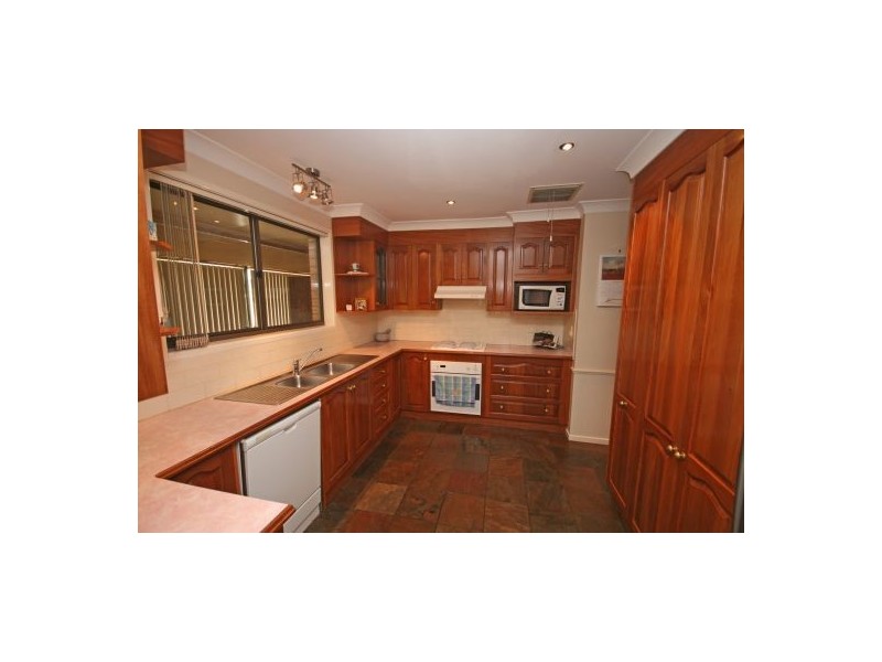 13 Eucalypt Avenue, Tamworth NSW 2340