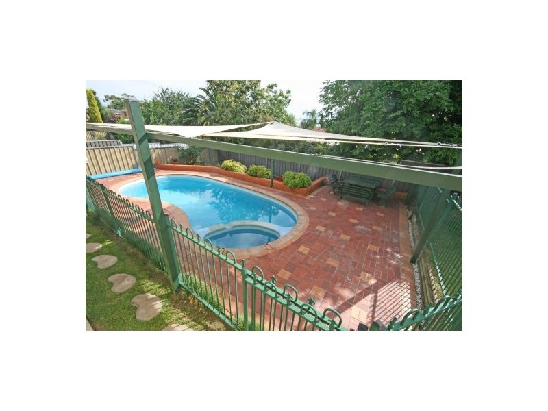 13 Eucalypt Avenue, Tamworth NSW 2340