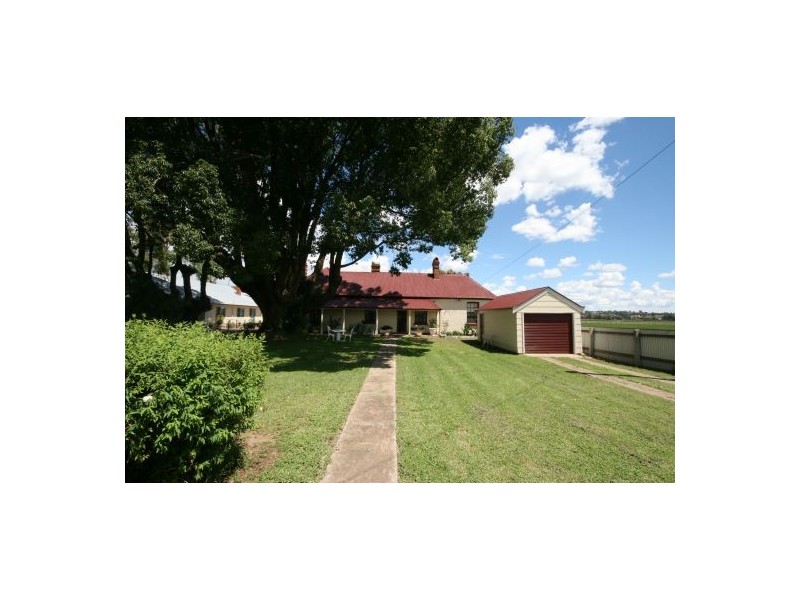 108 Nundle Road, Tamworth NSW 2340