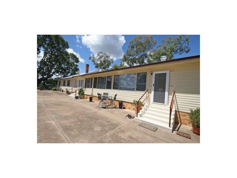 108 Nundle Road, Tamworth NSW 2340