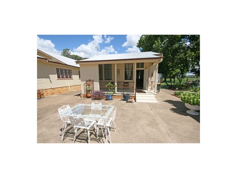 108 Nundle Road, Tamworth NSW 2340
