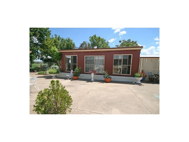 108 Nundle Road, Tamworth NSW 2340