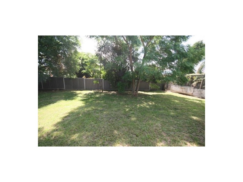 18 Kyooma Street, Tamworth NSW 2340