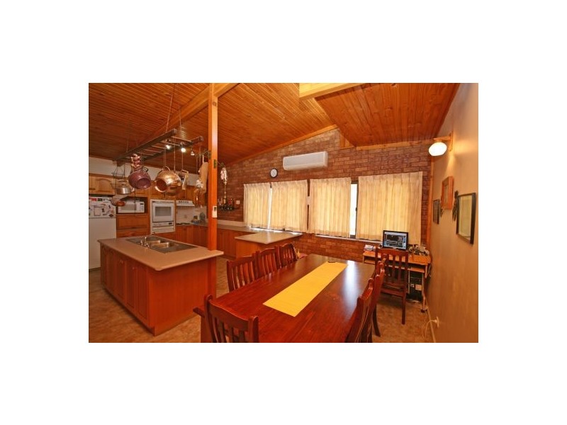 428B Roses Lane (1327 New England Highway), Kootingal NSW 2352