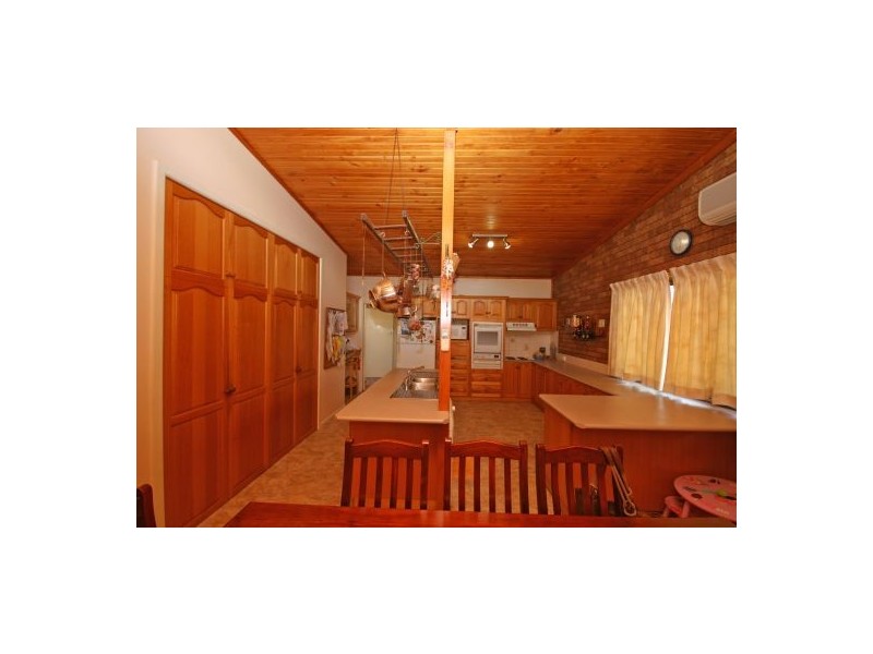 428B Roses Lane (1327 New England Highway), Kootingal NSW 2352