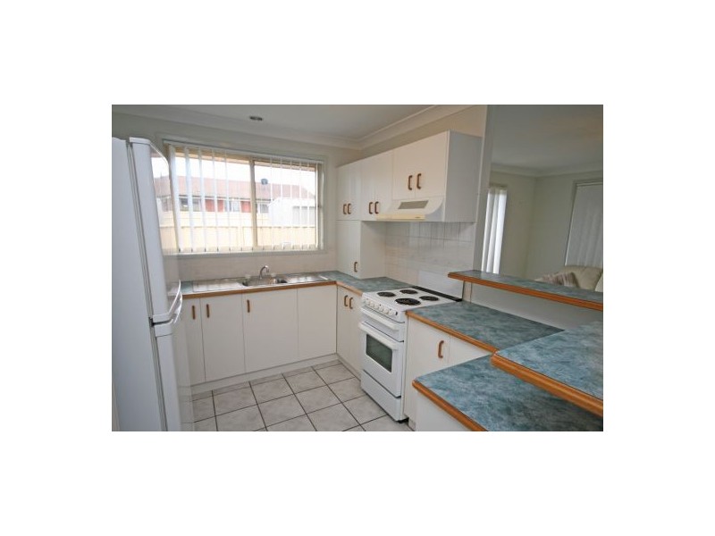 2/13 Cowper Close, Tamworth NSW 2340