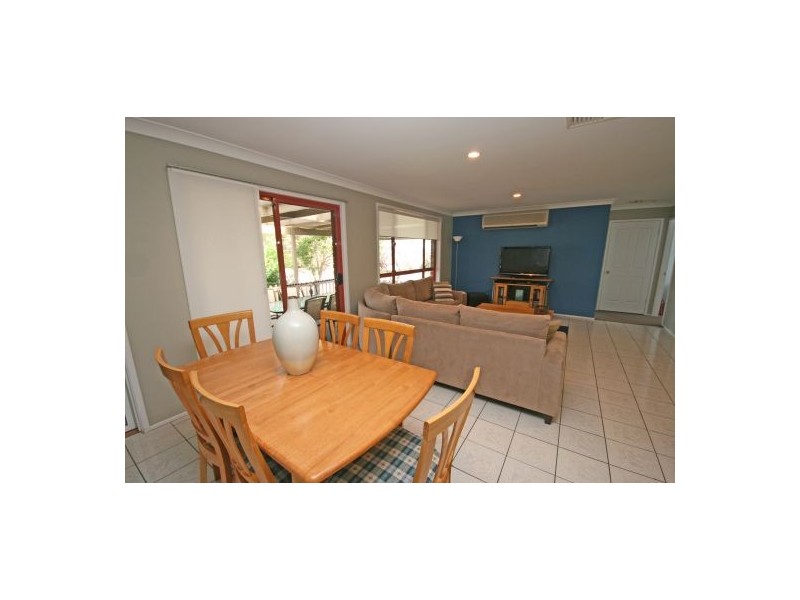 8 Dibar Drive, Tamworth NSW 2340