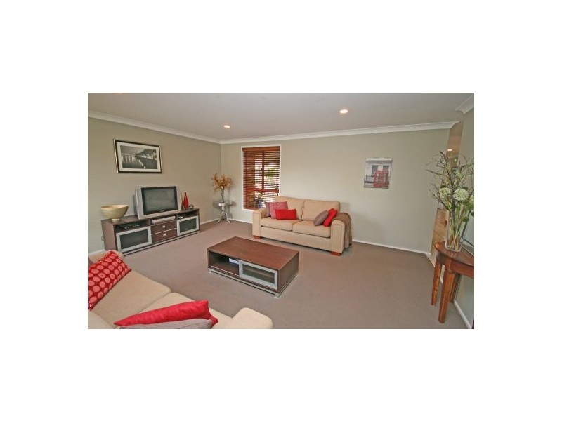 8 Dibar Drive, Tamworth NSW 2340